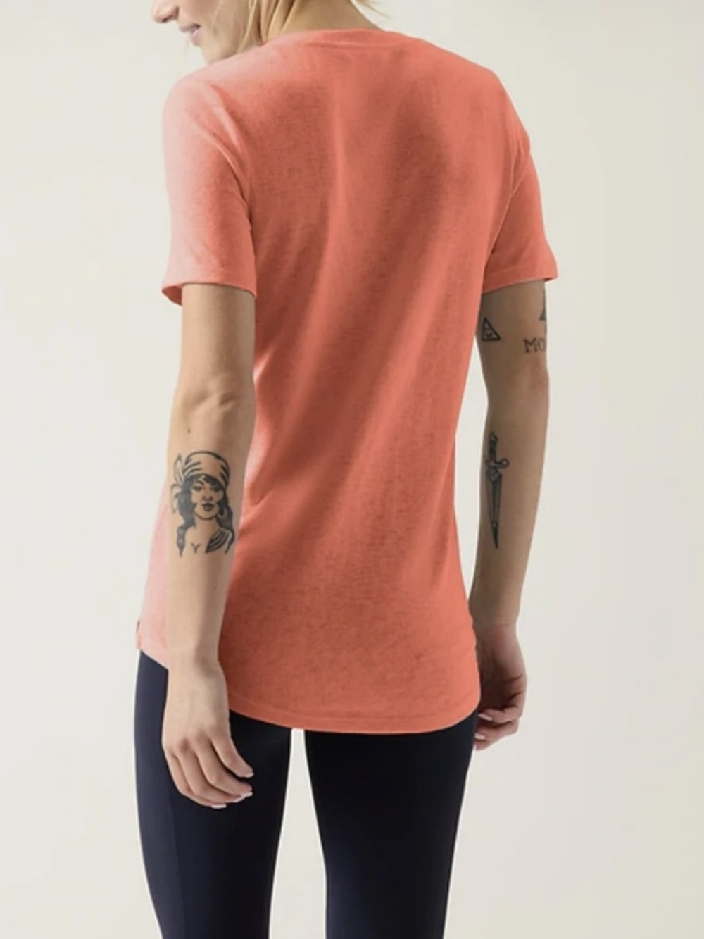 Athleta sunset glow v Beck breezy beachy colorful tee size Medium - Picture 2 of 9